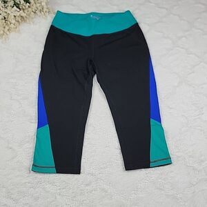 ‎TEK GEAR Shapewear Cropped Athletic Leggings [SIZE SMALL]